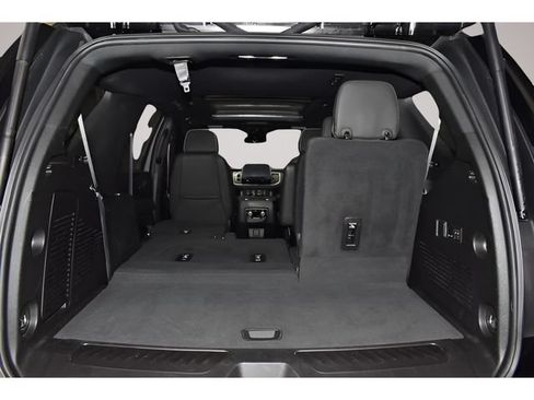 Used 2024 GMC Yukon SLT w/ SLT Premium Package AWD/4WD image 34