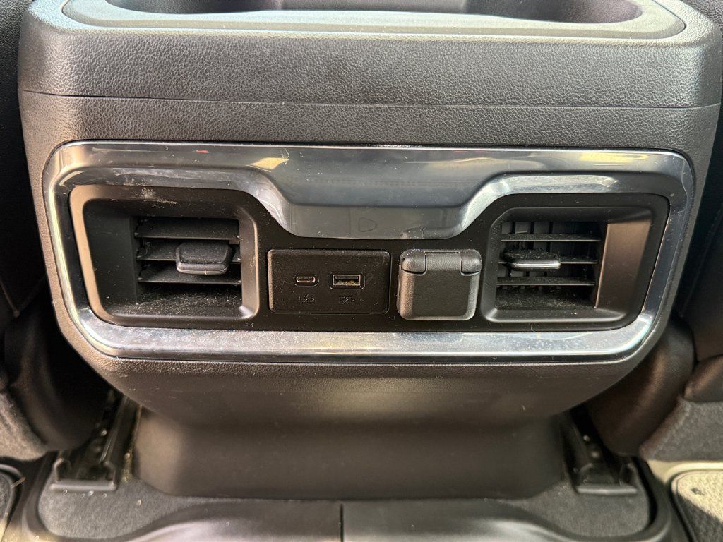 Used 2022 GMC Sierra 1500 AT4 w/ AT4 Preferred Package AWD/4WD image 35