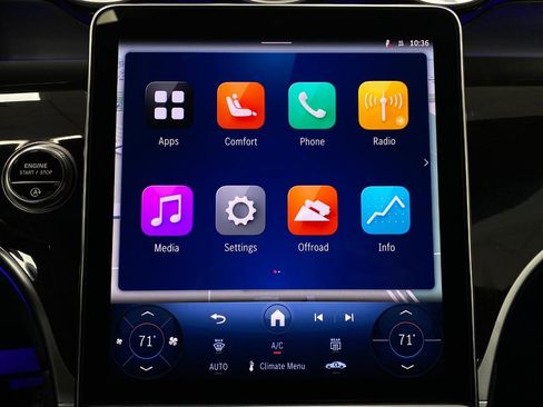 Certified 2025 Mercedes-Benz GLC 300 4MATIC image 21