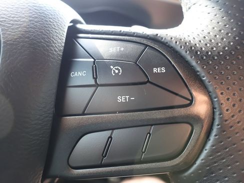 Used 2022 Dodge Charger Scat Pack RWD image 17