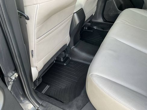 Used 2014 Subaru Forester 2.5i Touring AWD/4WD image 31