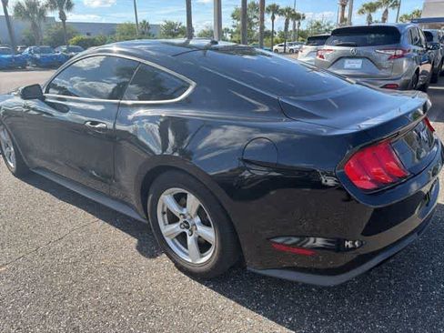 Used 2019 Ford Mustang Coupe RWD image 7