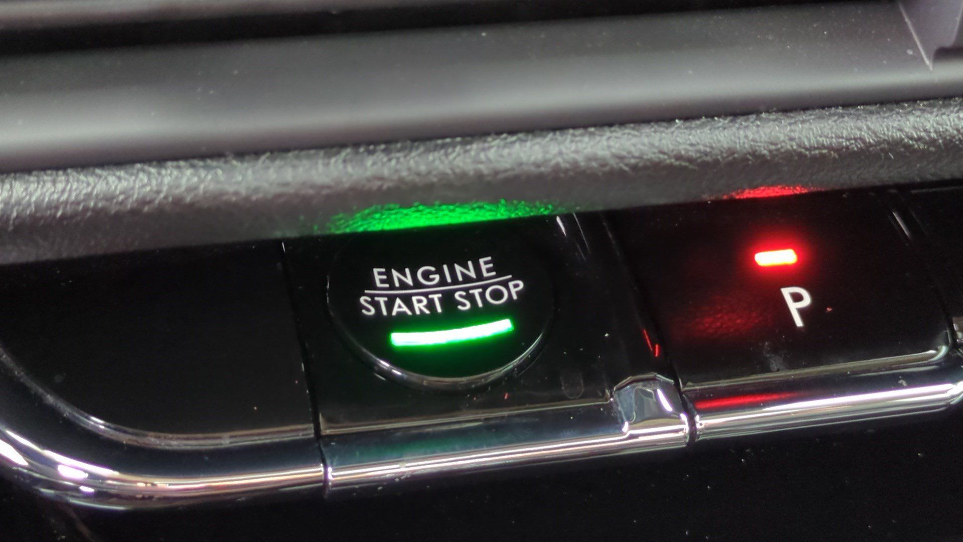 Used 2023 Lincoln Corsair FWD w/ Equipment Group 102A image 22