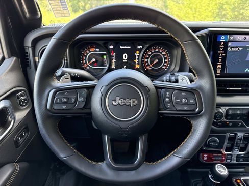 Used 2024 Jeep Wrangler Unlimited Rubicon 392 AWD/4WD image 14