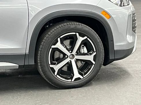 New 2026 Volkswagen Tiguan SE image 41