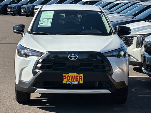 Used 2026 Toyota Corolla Cross LE FWD image 9