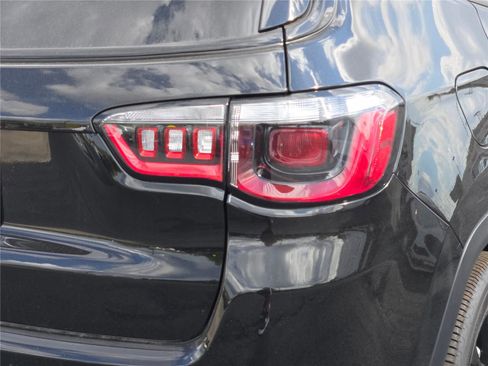 New 2026 Jeep Compass Latitude image 12