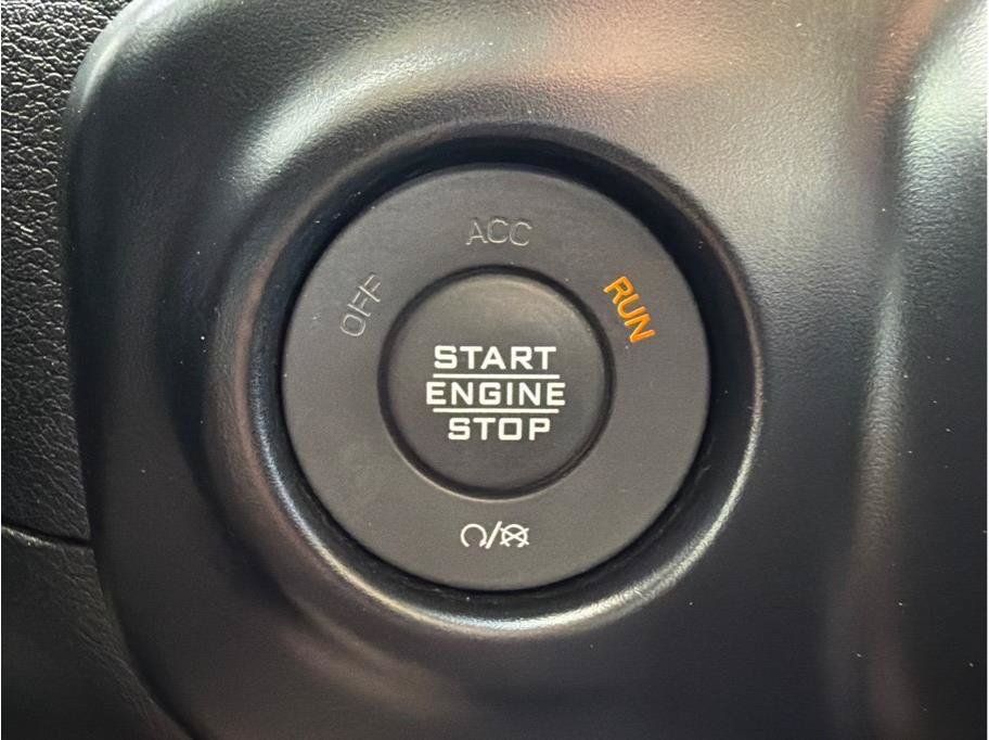 Used 2021 Jeep Wrangler Sport AWD/4WD image 16
