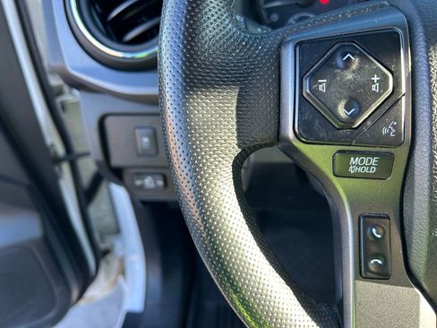 Used 2023 Toyota Tacoma TRD Off-Road image 21