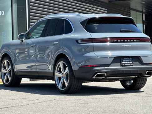 New 2026 Porsche Cayenne AWD/4WD image 3