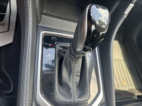 Used 2019 Subaru Forester Limited AWD/4WD image 16