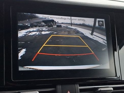 Certified 2022 Kia Niro LXS image 18