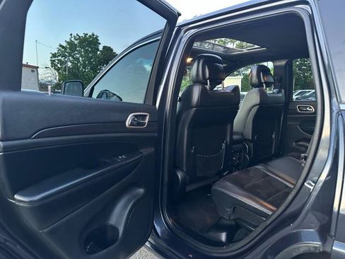 Used 2014 Jeep Grand Cherokee Altitude AWD/4WD image 13