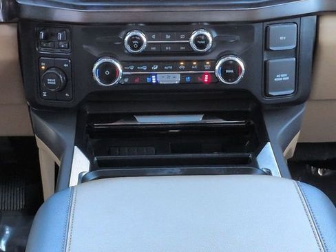 Certified 2023 Ford F350 Lariat w/ Chrome Package image 19