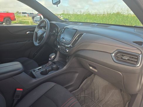 Used 2024 Chevrolet Equinox RS FWD image 25