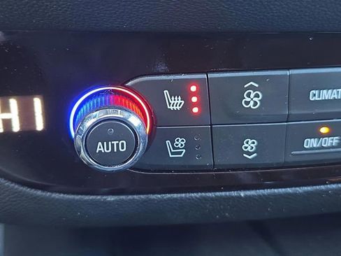 Used 2021 Buick Enclave Avenir w/ Avenir Technology Package image 8