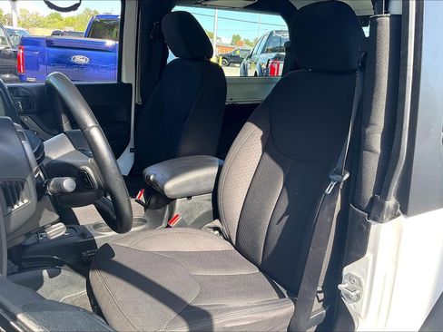 Used 2018 Jeep Wrangler Sport image 24