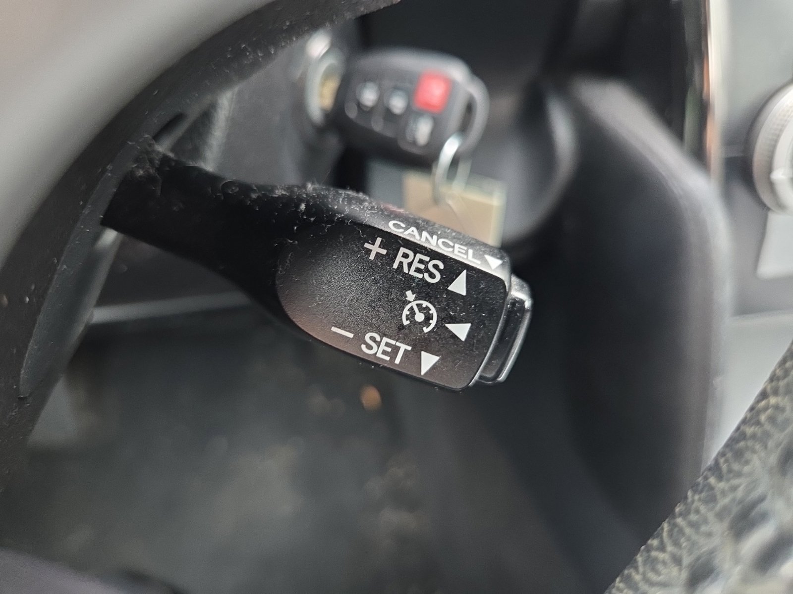 Used 2014 Toyota Camry SE FWD image 28