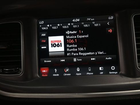 Used 2019 Dodge Charger SXT image 10