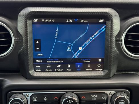 Used 2021 Jeep Wrangler Unlimited Sahara w/ Dual Top Group image 28