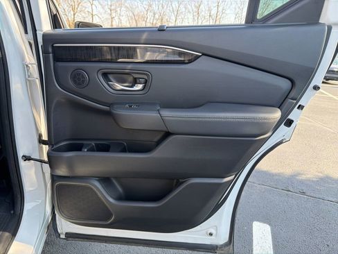 Certified 2023 Honda Pilot Elite image 26