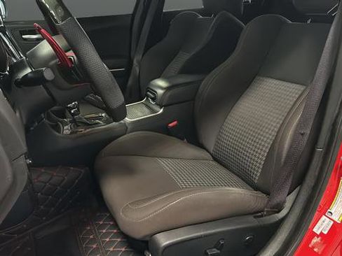 Used 2022 Dodge Charger R/T RWD image 9