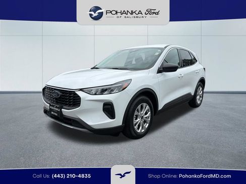 Certified 2024 Ford Escape Active FWD image 2