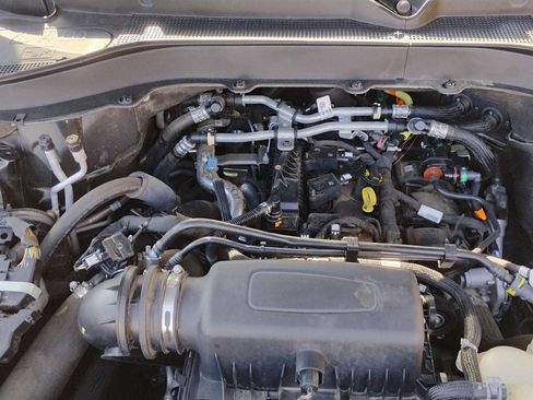 Used 2024 Ford Explorer XLT w/ Equipment Group 202A RWD image 43