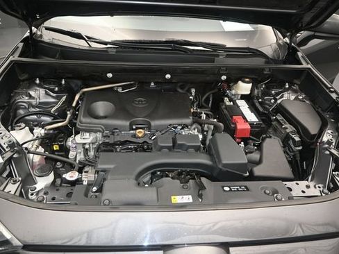 Used 2023 Toyota RAV4 LE FWD image 19