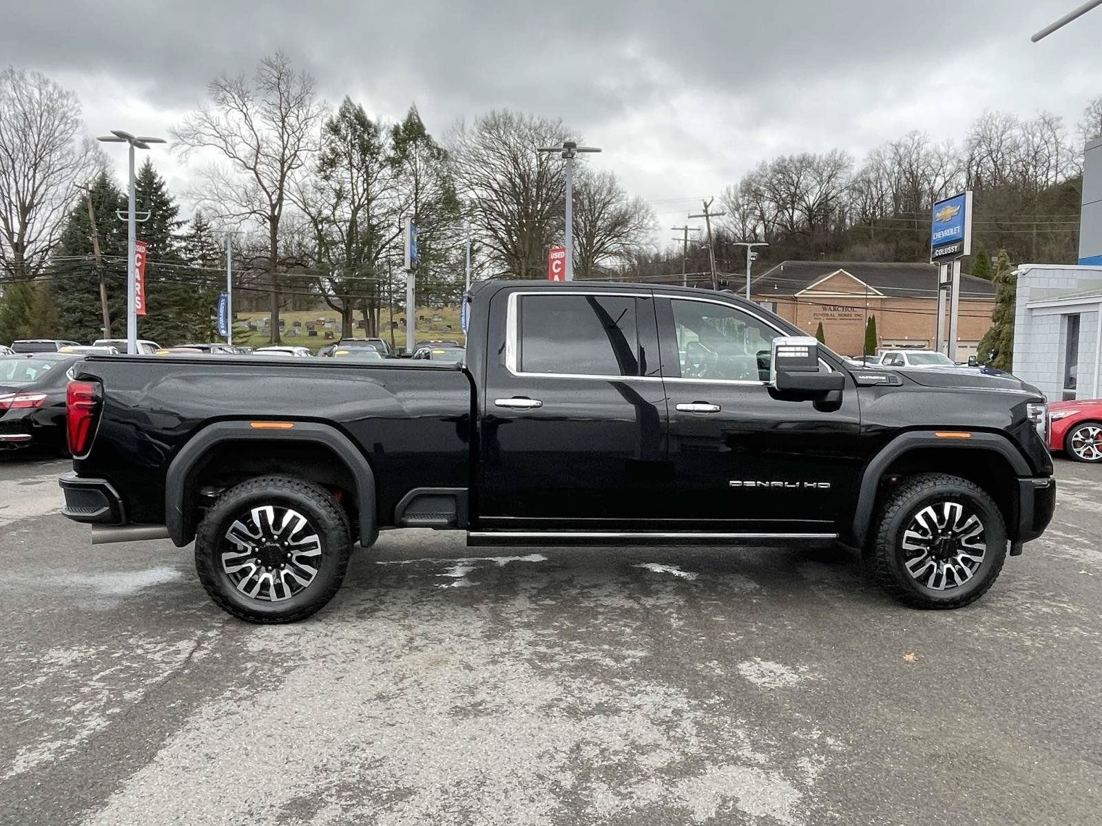 Certified 2024 GMC Sierra 2500 Denali Ultimate AWD/4WD image 2