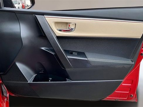 Used 2016 Toyota Corolla L image 23