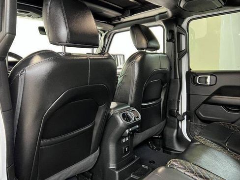 Certified 2022 Jeep Wrangler Unlimited Sahara image 23