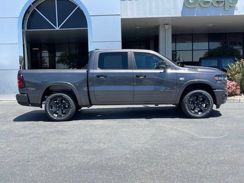 New 2026 RAM 1500 Big Horn AWD/4WD image 4