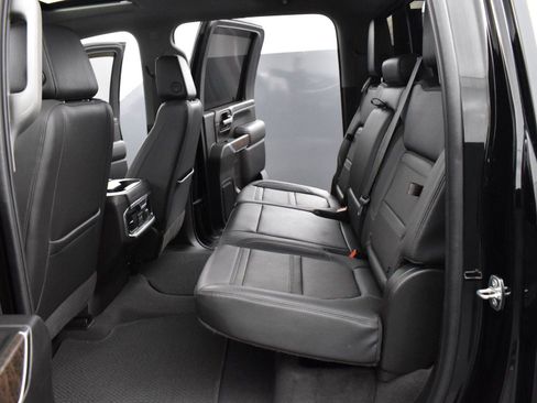 Used 2021 GMC Sierra 3500 Denali w/ Denali Ultimate Package image 34