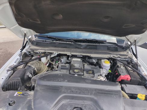 Used 2024 RAM 2500 Laramie image 33