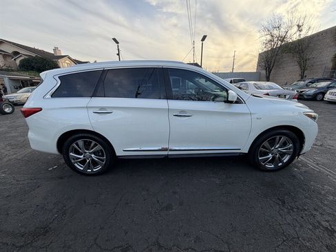 Used 2015 INFINITI QX60 FWD w/ Deluxe Touring Package image 4