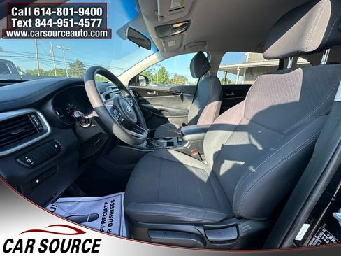 Used 2017 Kia Sorento AWD image 16
