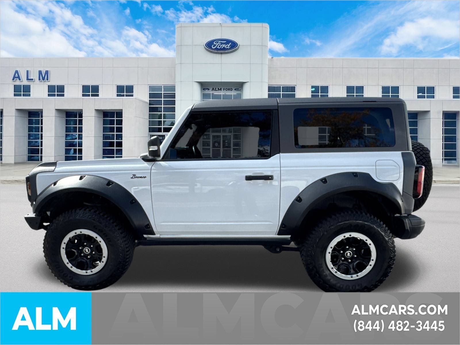 Used 2024 Ford Bronco Badlands w/ Sasquatch Package AWD/4WD image 9