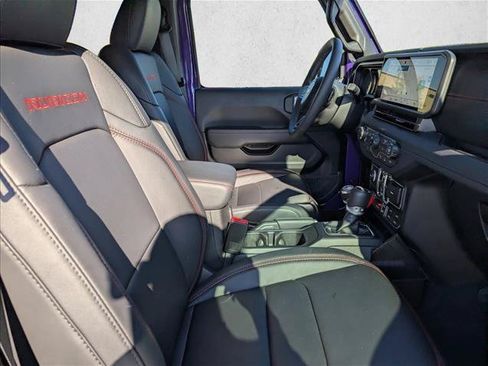 Used 2026 Jeep Wrangler Unlimited Rubicon AWD/4WD image 27