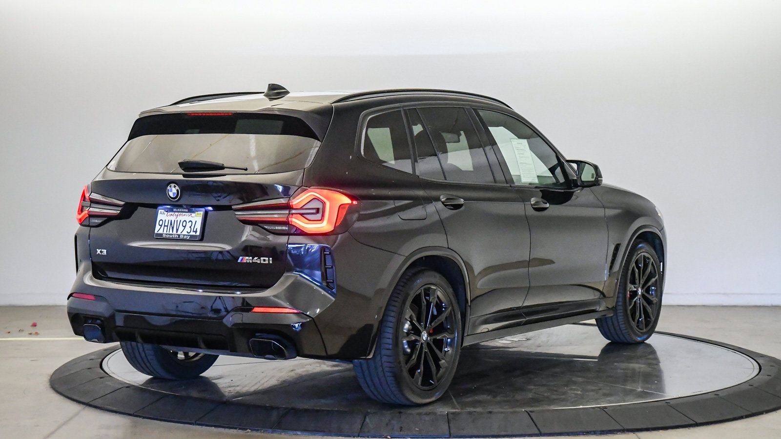 Certified 2023 BMW X3 M40i w/ Shadowloine Package AWD/4WD image 5