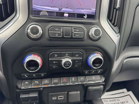 Used 2020 GMC Sierra 1500 SLT w/ SLT Premium Plus Package AWD/4WD image 38