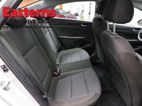 Used 2022 Hyundai Accent SEL FWD image 22