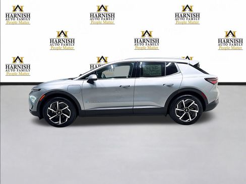 New 2026 Chevrolet Equinox EV LT FWD image 9