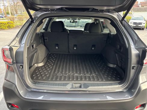 Used 2025 Subaru Outback Premium image 27