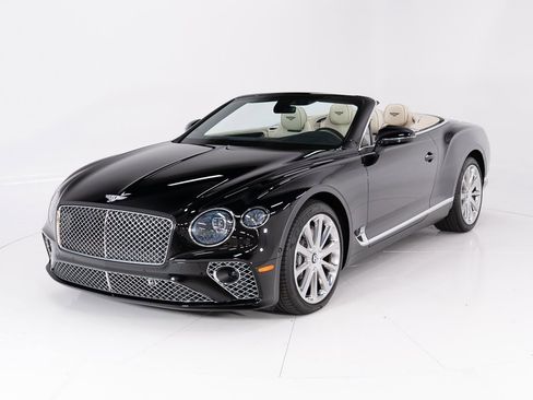 Used 2020 Bentley Continental GT image 1