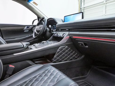 Certified 2024 Genesis GV80 3.5T w/ Prestige Matte Package AWD/4WD image 13