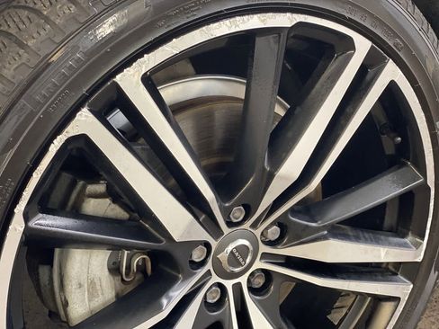 Used 2019 Volvo XC60 T6 R-Design w/ Protection Package Premier image 37