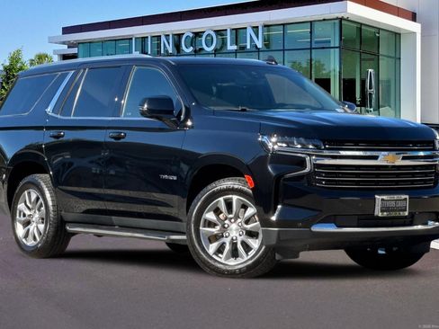 Used 2023 Chevrolet Tahoe LT w/ Luxury Package AWD/4WD image 2