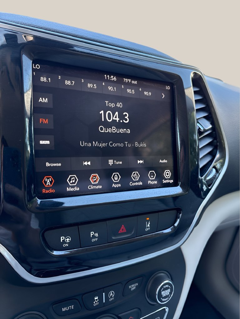 Used 2019 Jeep Cherokee Limited w/ Technology Group FWD image 27