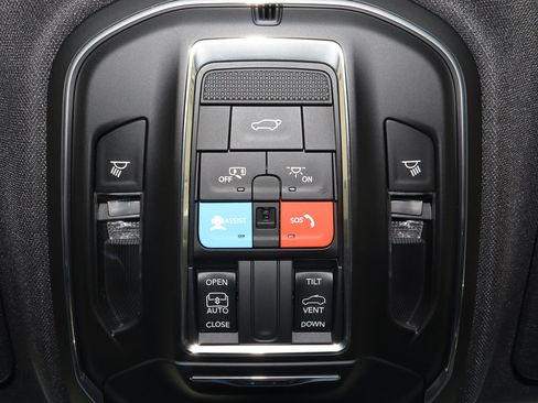 New 2025 Jeep Grand Cherokee Laredo X w/ Luxury Tech Group I image 29